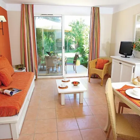 Resort Le Hameau De La Pinede S 4/5 Hyères
