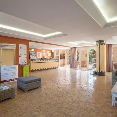 Le Hameau De La Pinede S 4/5 *