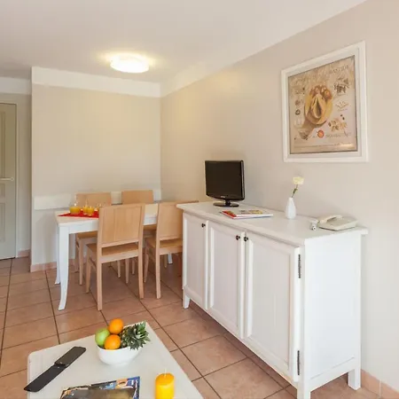 Le Hameau De La Pinede S 4/5 Resort Hyères