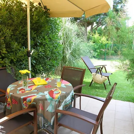 Le Hameau De La Pinede S 4/5 Resort
